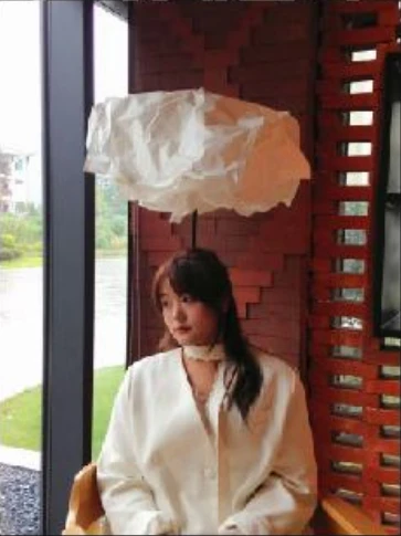 设计师李静静